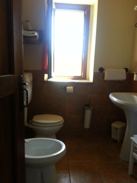 Girfalco Country House Bed and Breakfast Urbino Esterno foto
