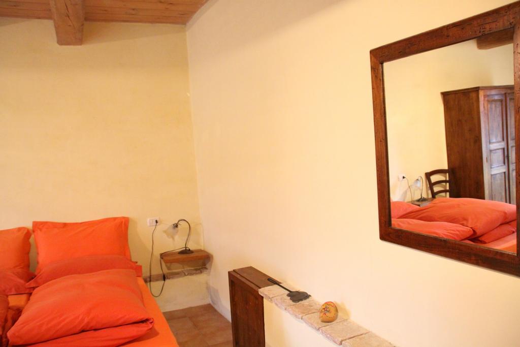 Girfalco Country House Bed and Breakfast Urbino Esterno foto