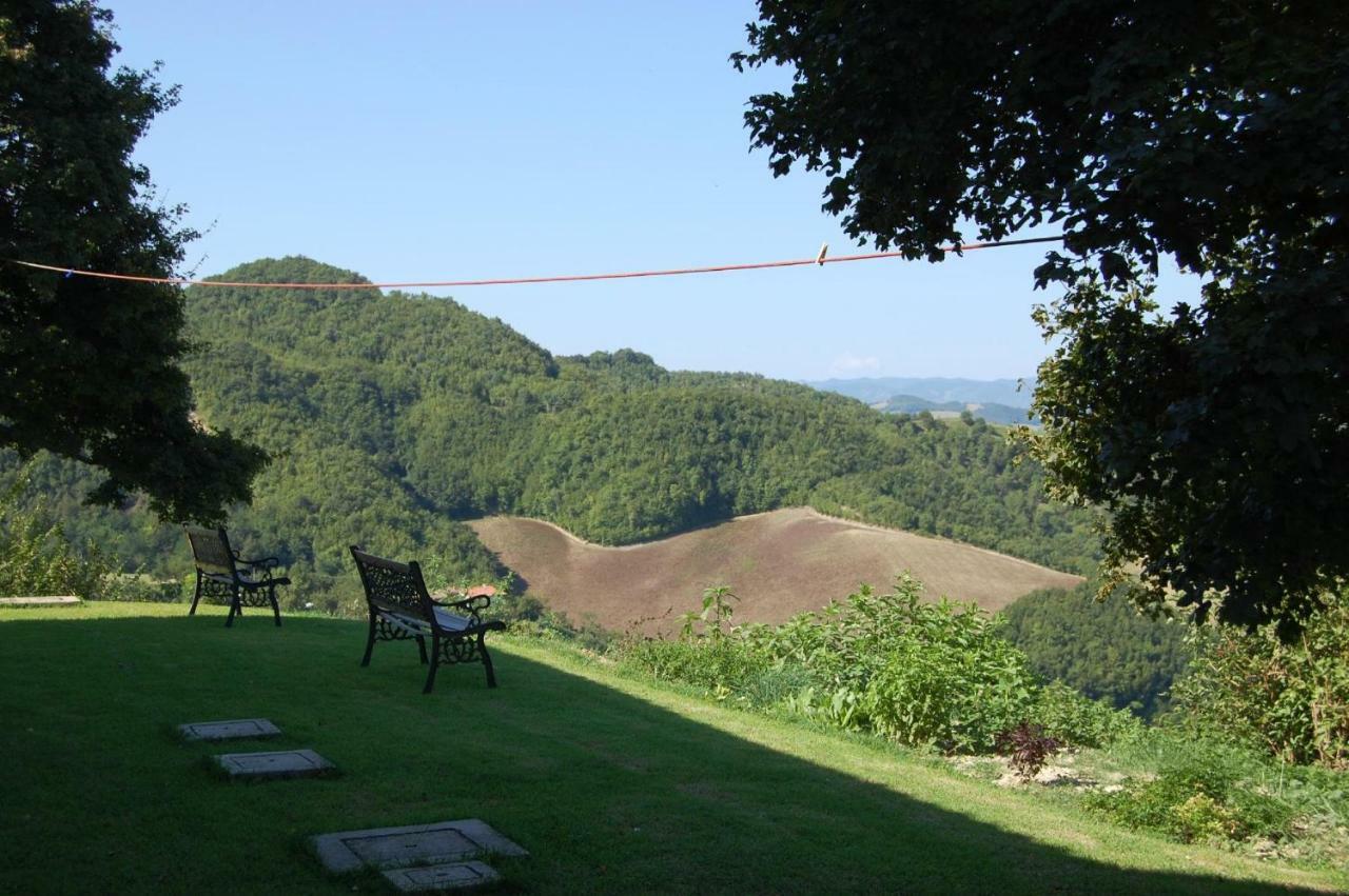 Girfalco Country House Bed and Breakfast Urbino Esterno foto